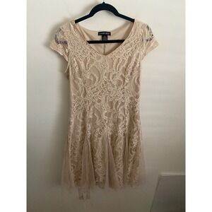 Candalite Petite Beige Floral Lace Cap Sleeve Godet Cocktail Dress PL
